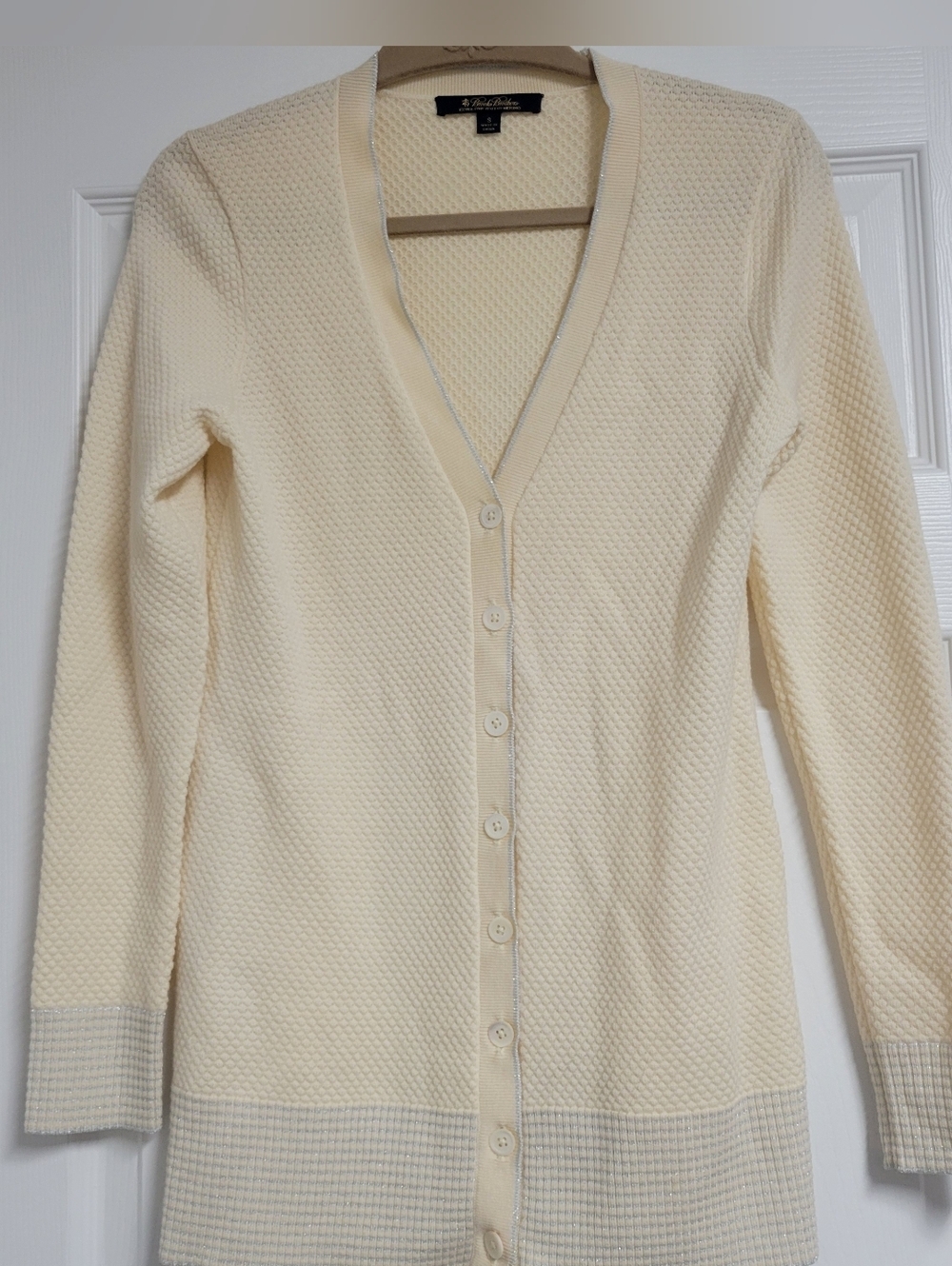 Brooks Brothers Women's Beige And Metallic Silver Cardigan.